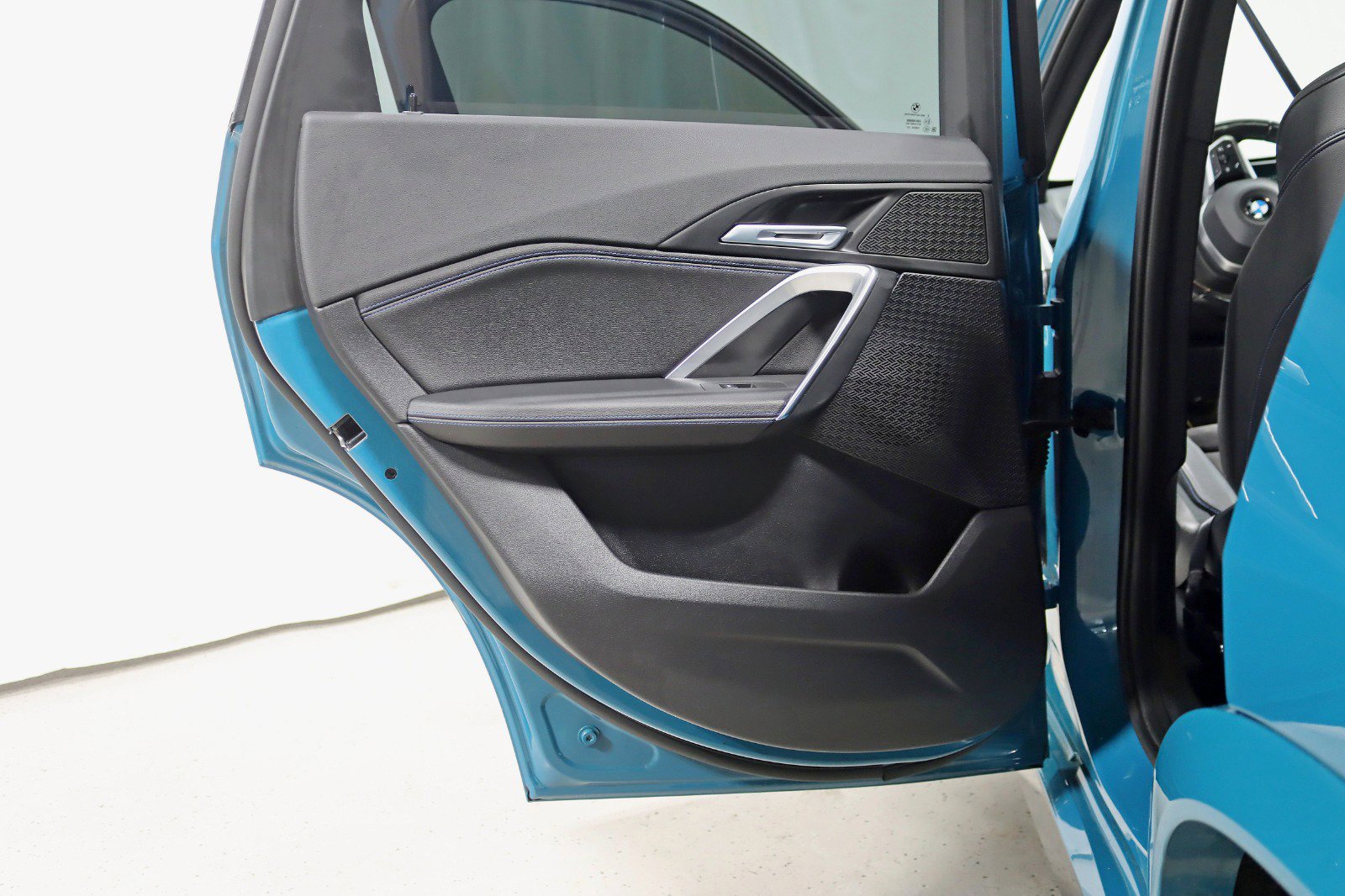 Used 2023 BMW X1 xDrive28i w/ M Sport Package image 34