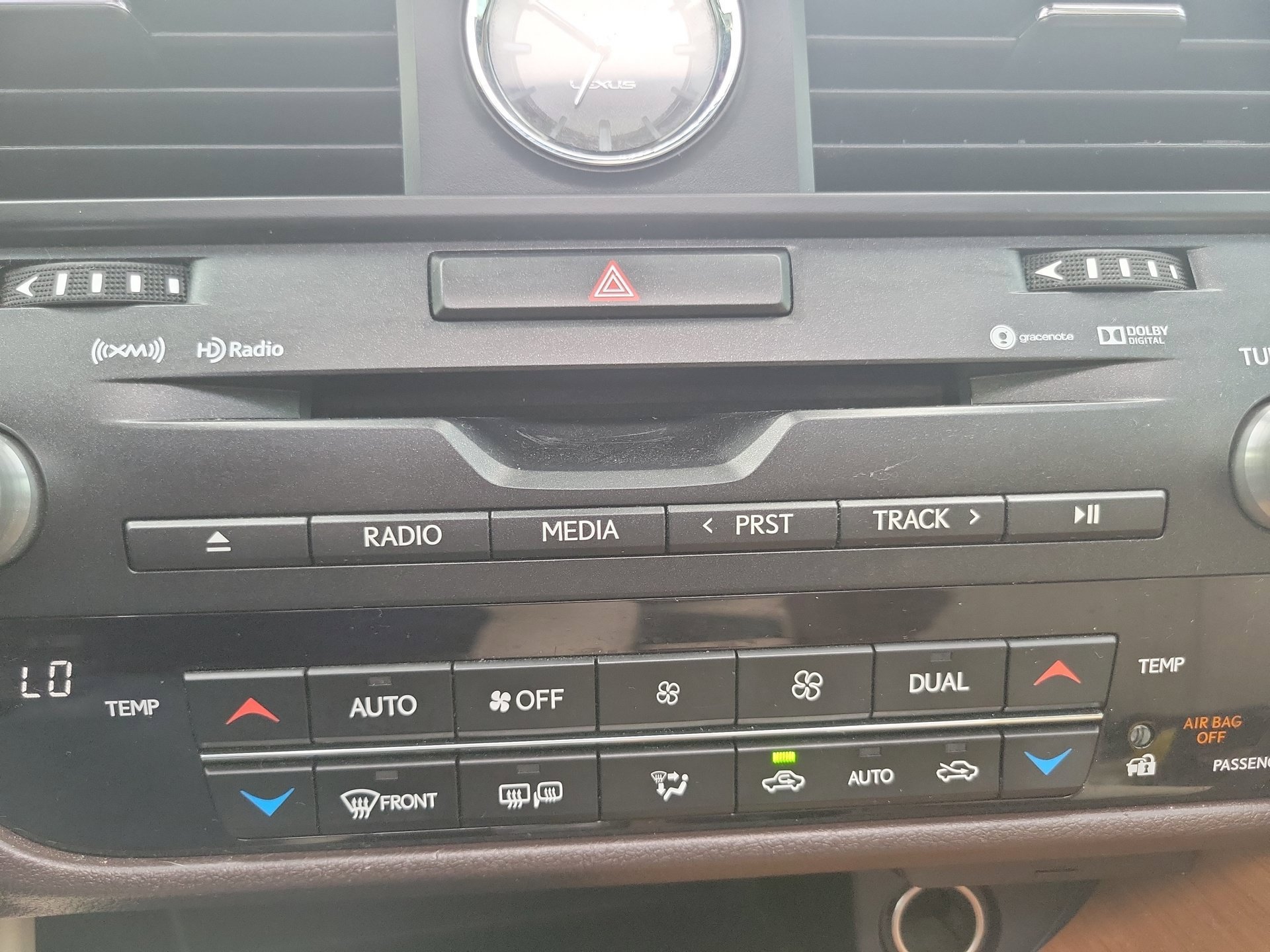 Used 2019 Lexus RX 450h AWD w/ Navigation Package image 18