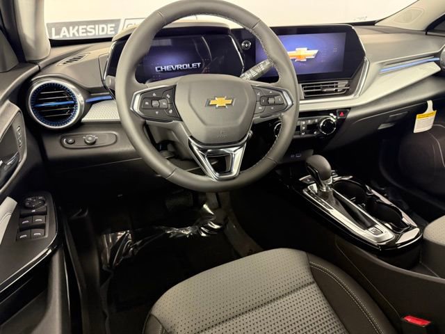New 2025 Chevrolet Trax LT FWD image 16
