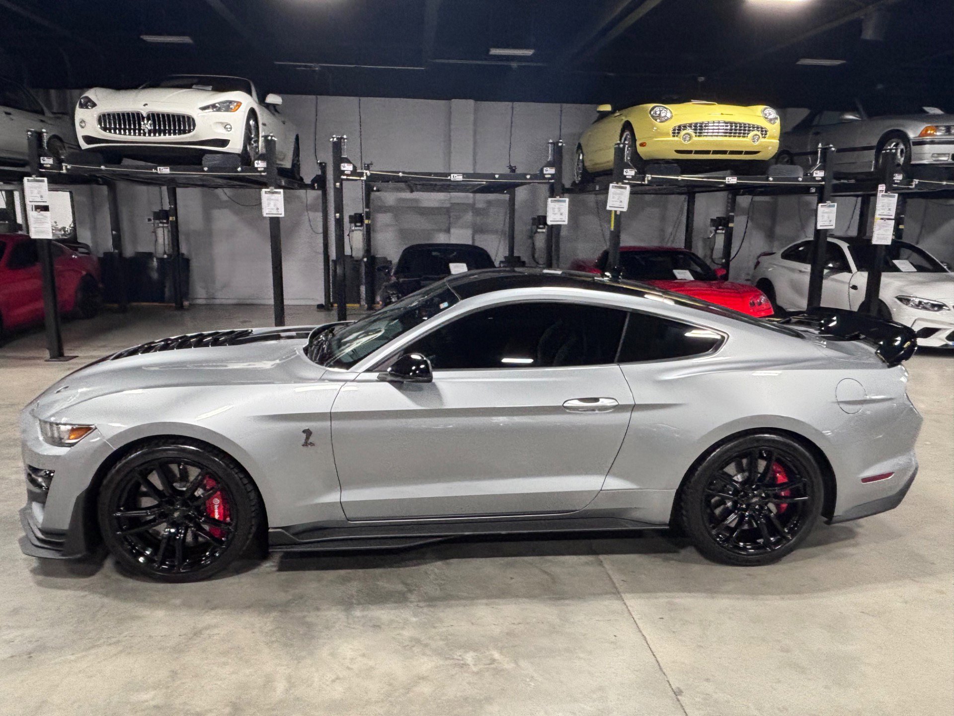 Used 2022 Ford Mustang Shelby GT500 w/ Technology Package image 17