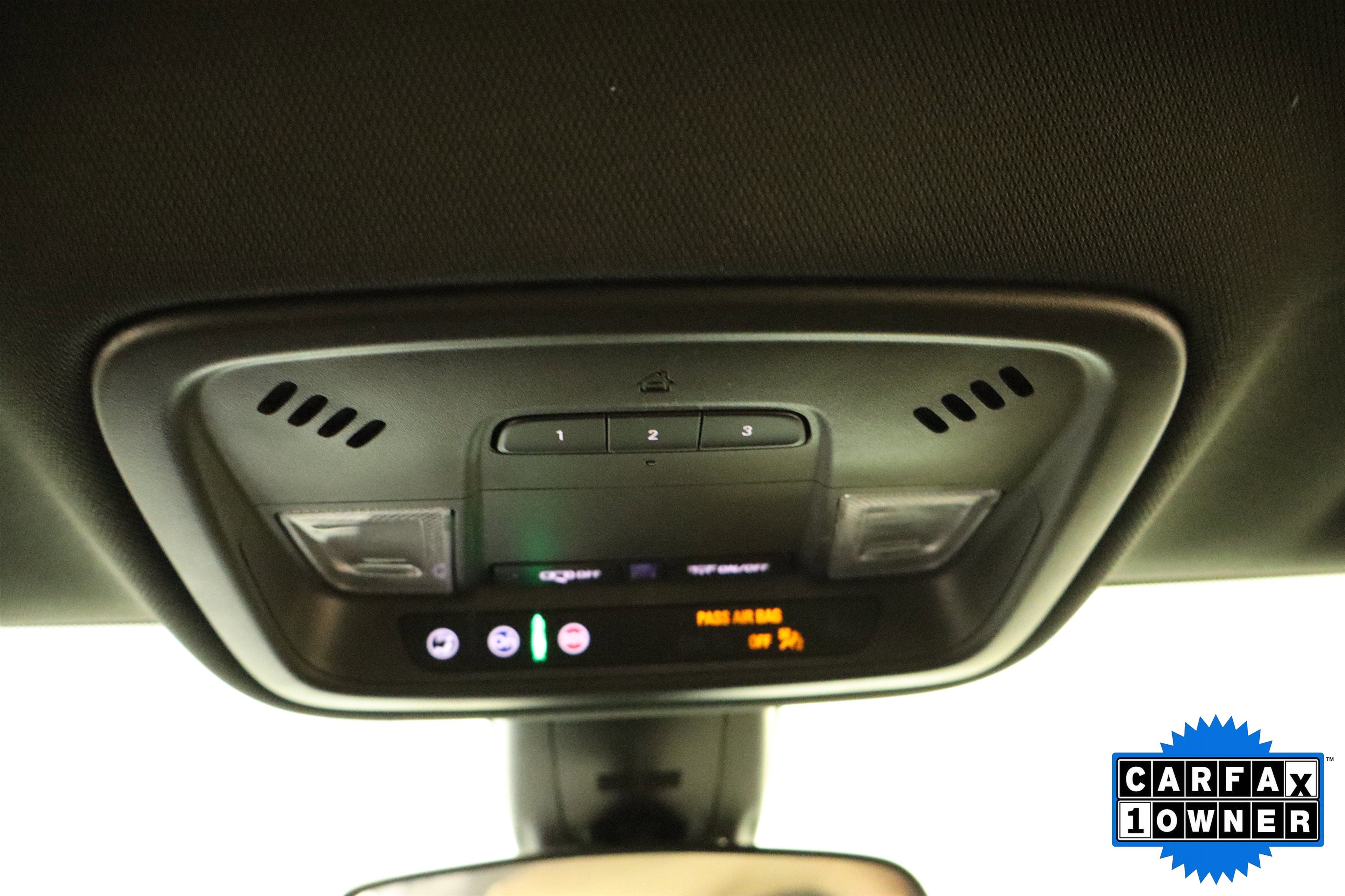 Used 2023 Chevrolet Traverse LT FWD image 27