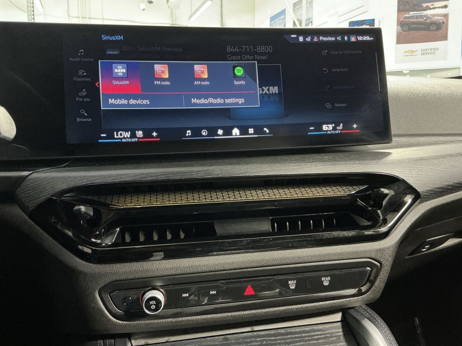 Used 2025 BMW M240i xDrive Coupe w/ Premium Package AWD/4WD image 19