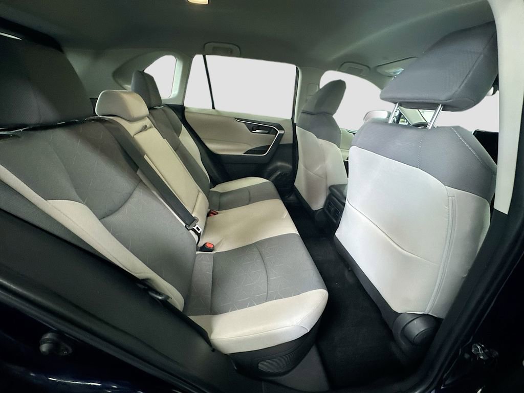 Used 2024 Toyota RAV4 XLE AWD/4WD image 29