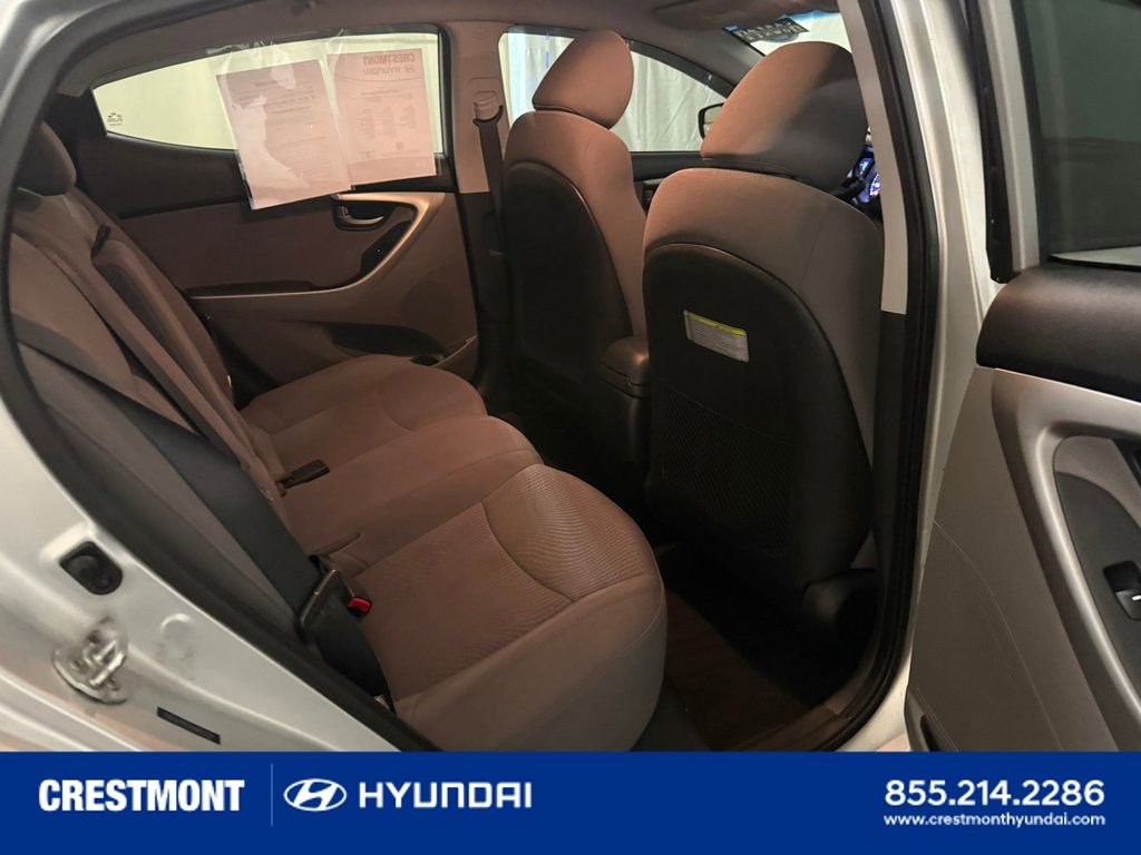Used 2015 Hyundai Elantra SE w/ Option Group 02 image 28