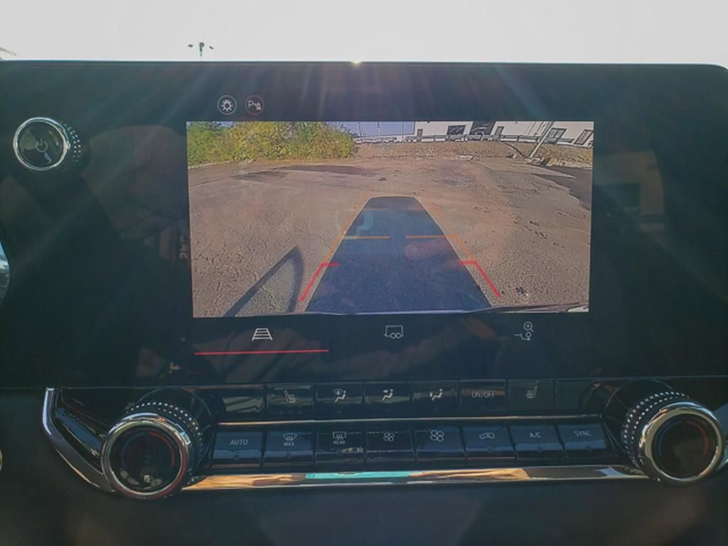 New 2026 GMC Canyon Elevation w/ Convenience Package image 10