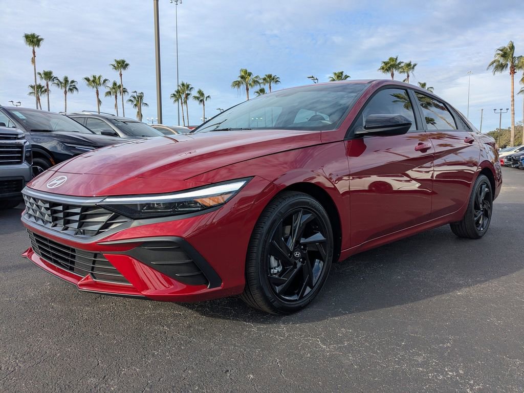 Used 2026 Hyundai Elantra Sport image 8