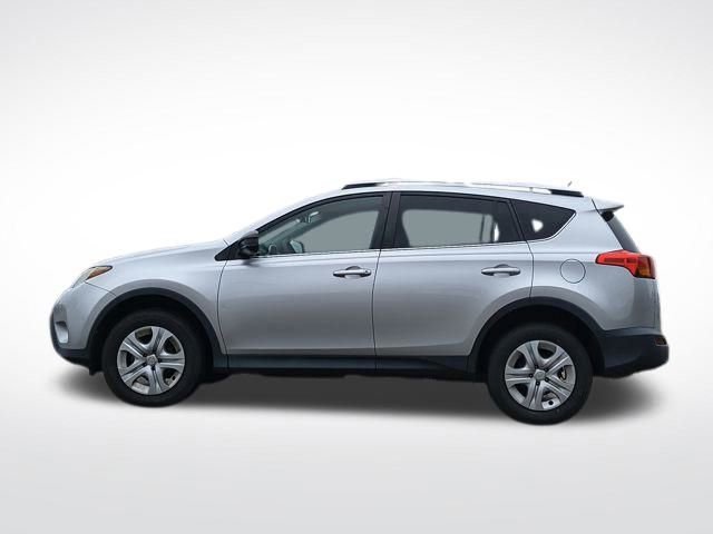 Used 2015 Toyota RAV4 LE image 12