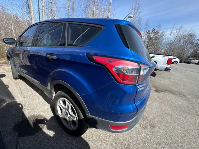 Used 2017 Ford Escape S image 10