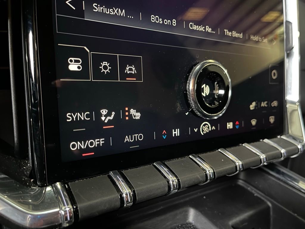 Used 2025 GMC Acadia Elevation image 36