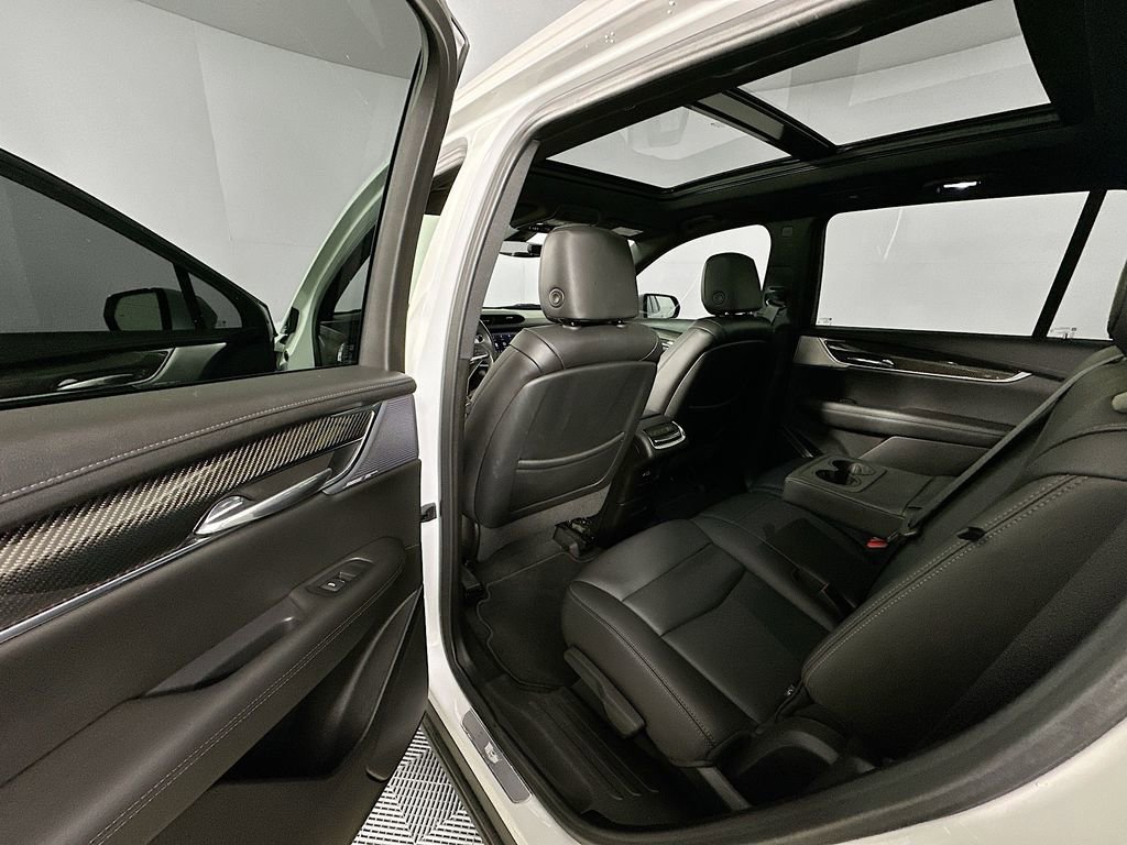 Used 2023 Cadillac XT6 Sport image 17