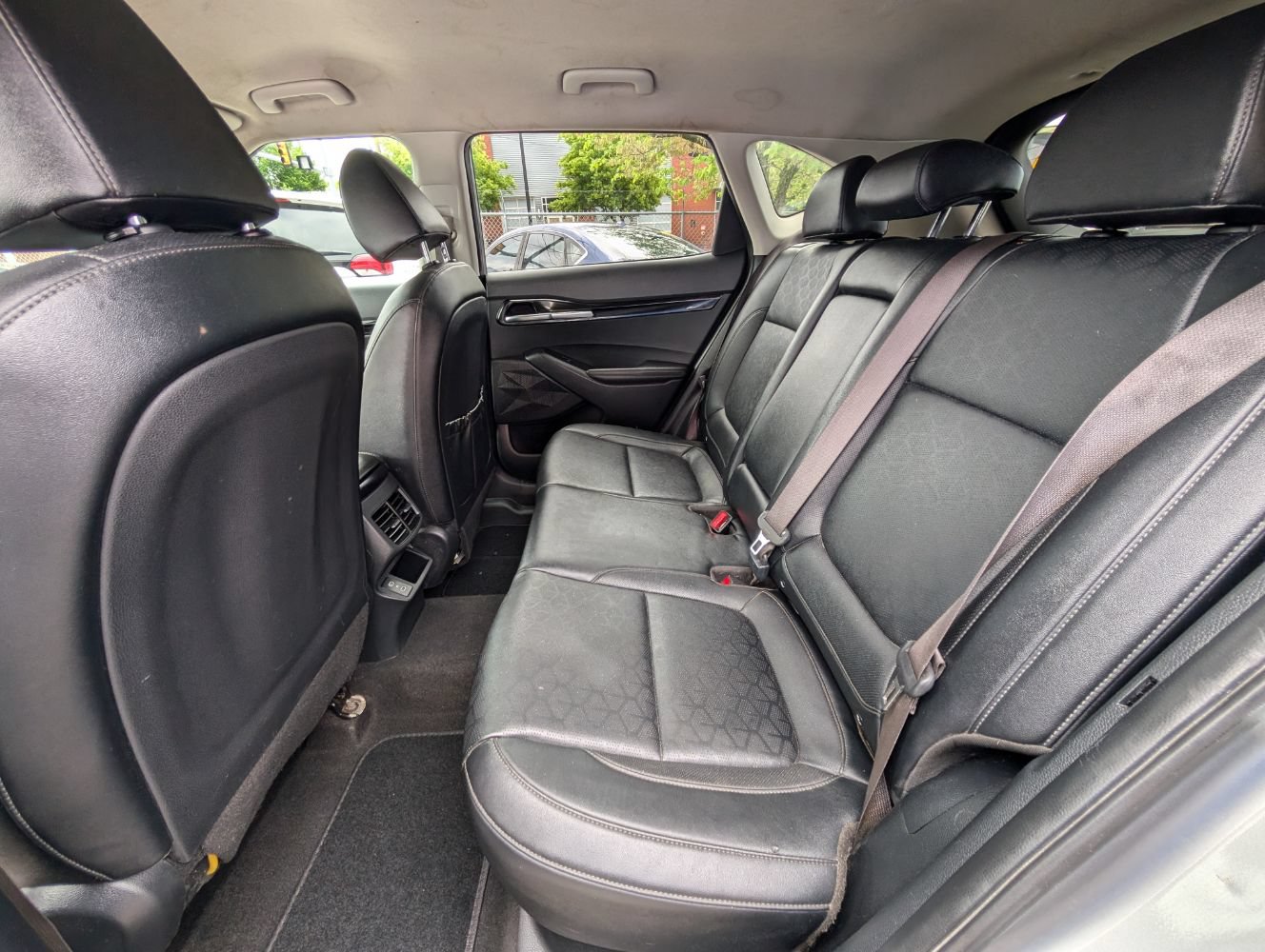 Used 2025 Kia Seltos EX FWD image 15