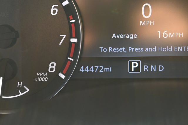Used 2024 Nissan Titan SV AWD/4WD image 41