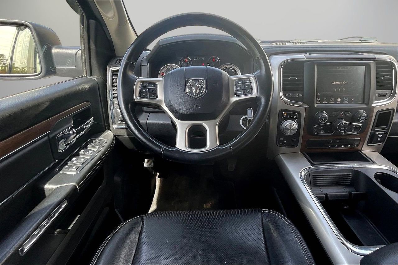 Used 2017 RAM 1500 Laramie image 12