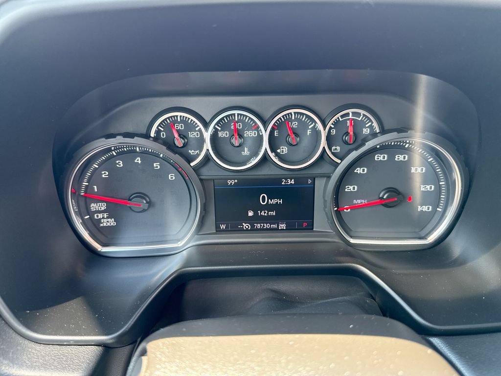 Used 2021 Chevrolet Tahoe Z71 w/ Luxury Package AWD/4WD image 15