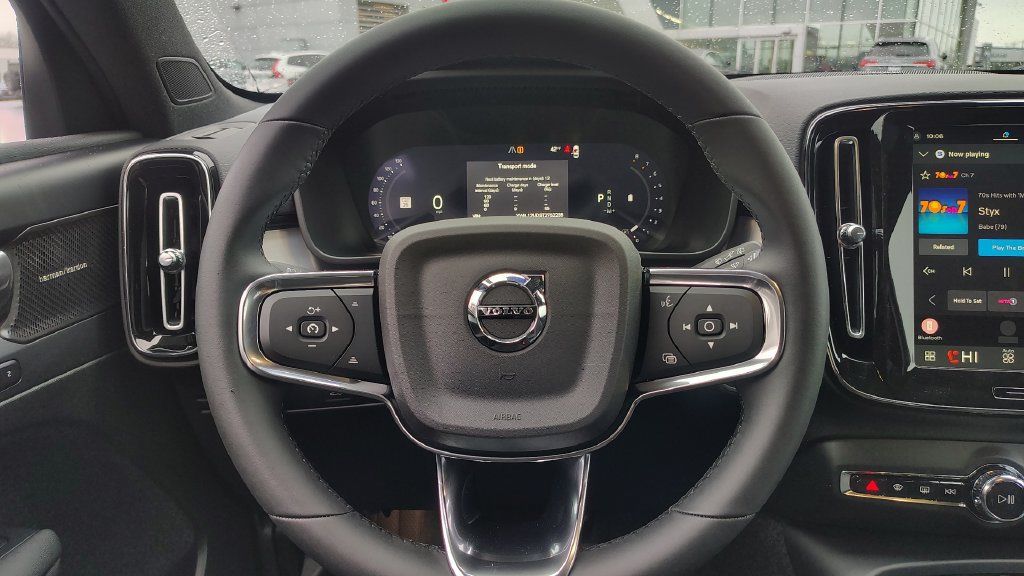 New 2026 Volvo XC40 B5 Ultra w/ Climate Package AWD/4WD image 13