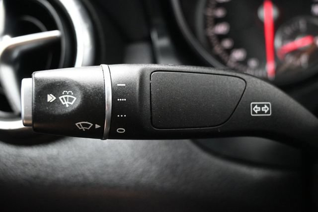Used 2019 Mercedes-Benz CLA 250 image 18