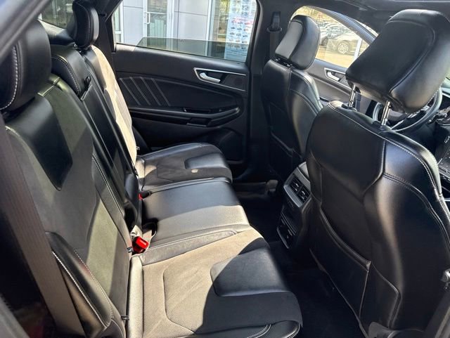 Used 2020 Ford Edge ST w/ Equipment Group 401A AWD/4WD image 31