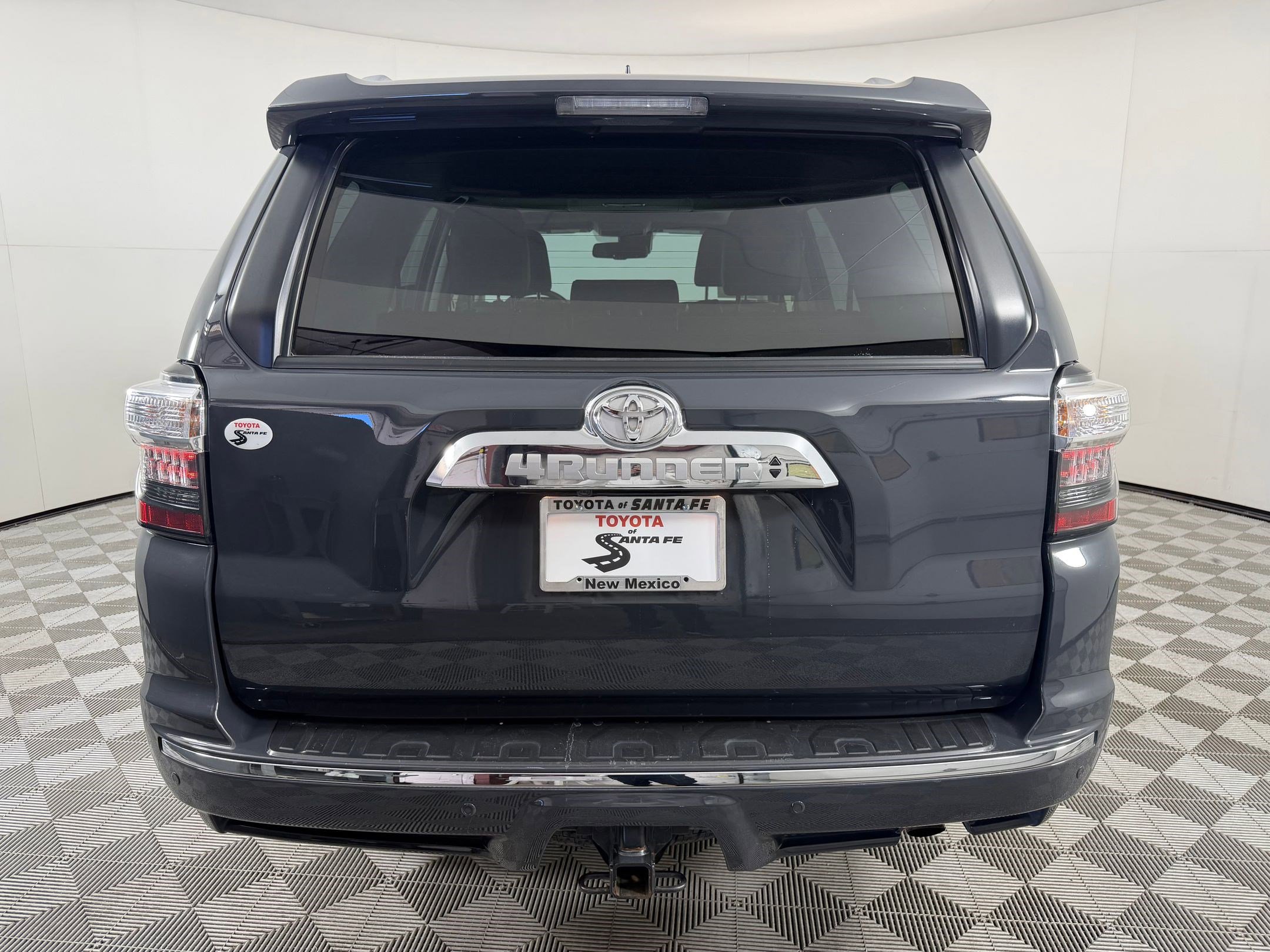 Used 2024 Toyota 4Runner Limited image 9