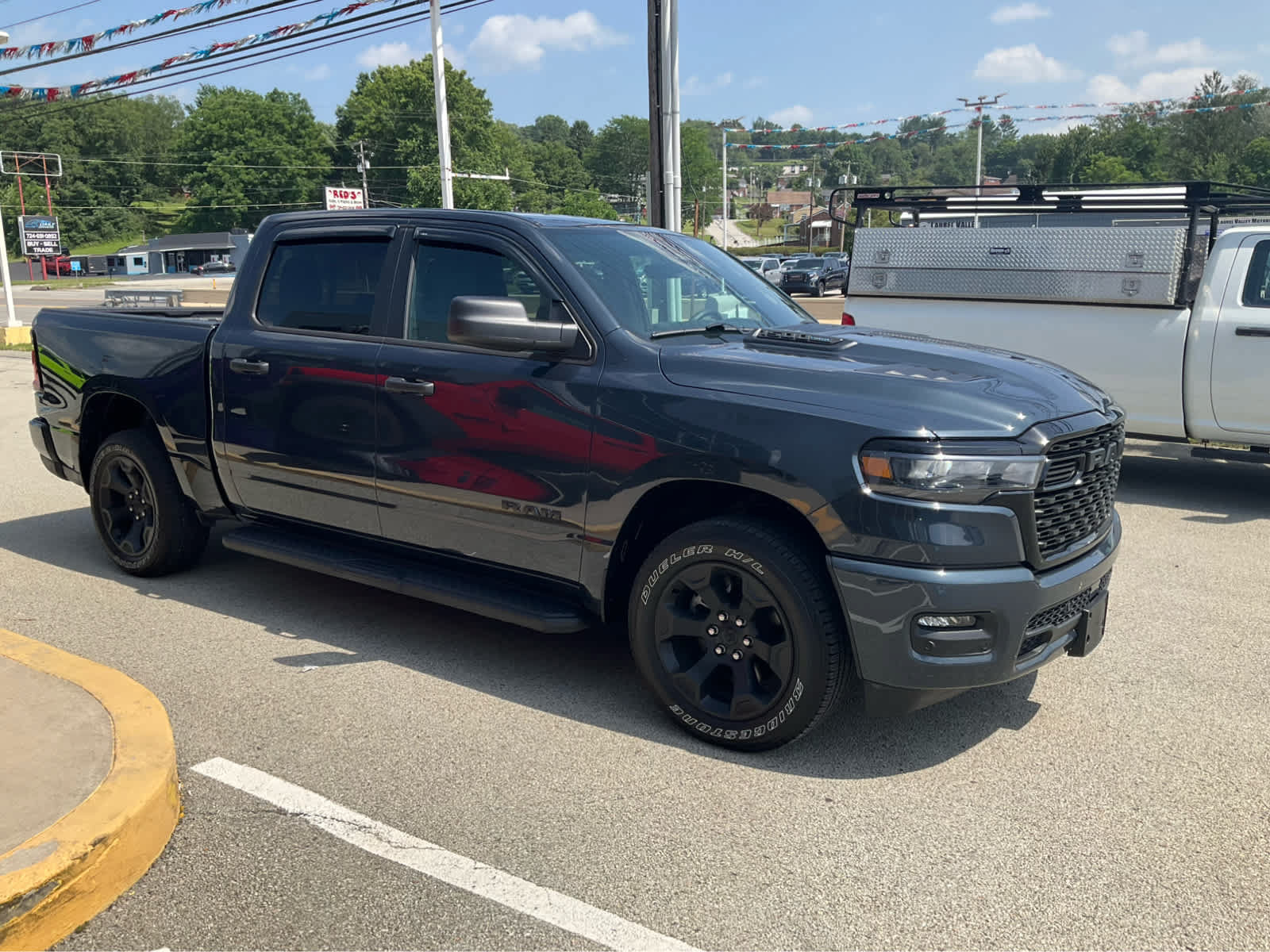 Used 2025 RAM 1500 Tradesman AWD/4WD image 3