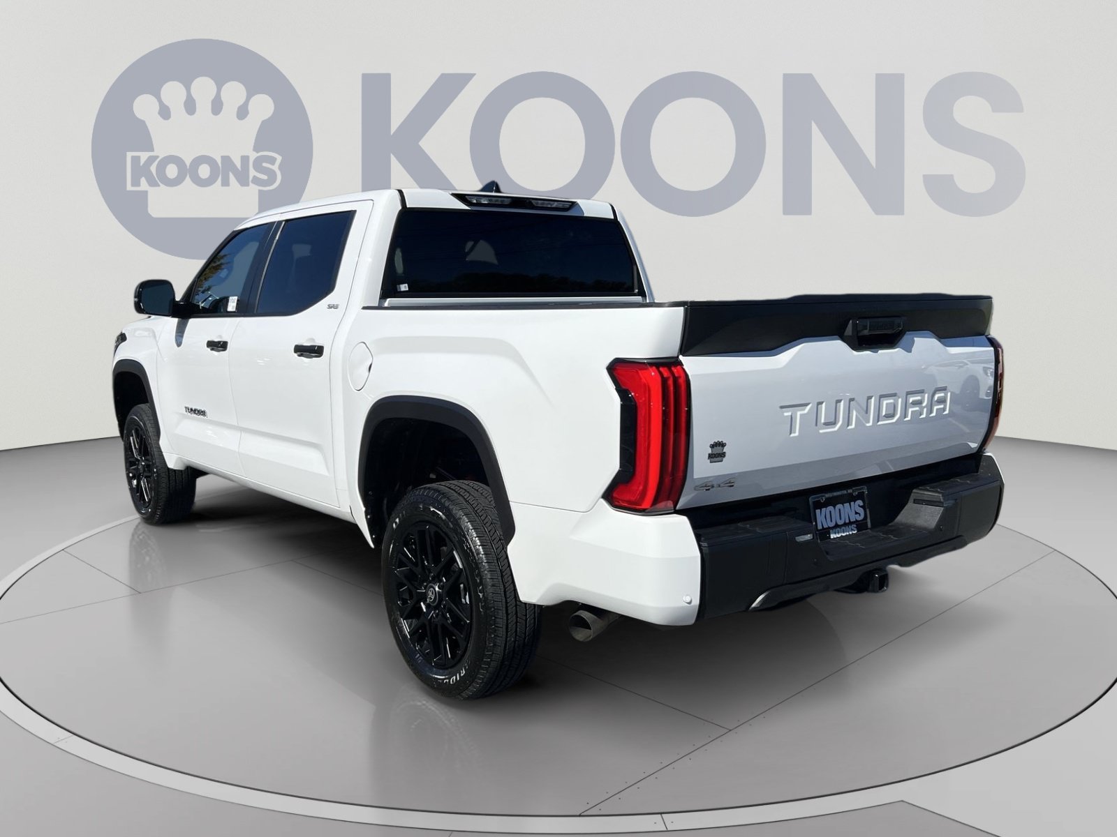Used 2026 Toyota Tundra SR5 w/ SR5 Convenience Package AWD/4WD image 4