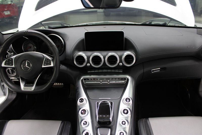 Used 2019 Mercedes-Benz AMG GT Roadster image 7