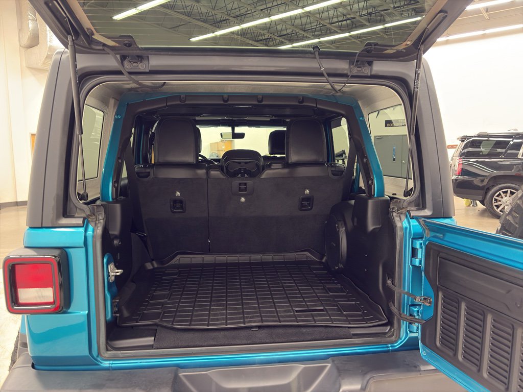 Used 2020 Jeep Wrangler Unlimited Sahara w/ Uconnect 4C Nav & Sound Group image 15