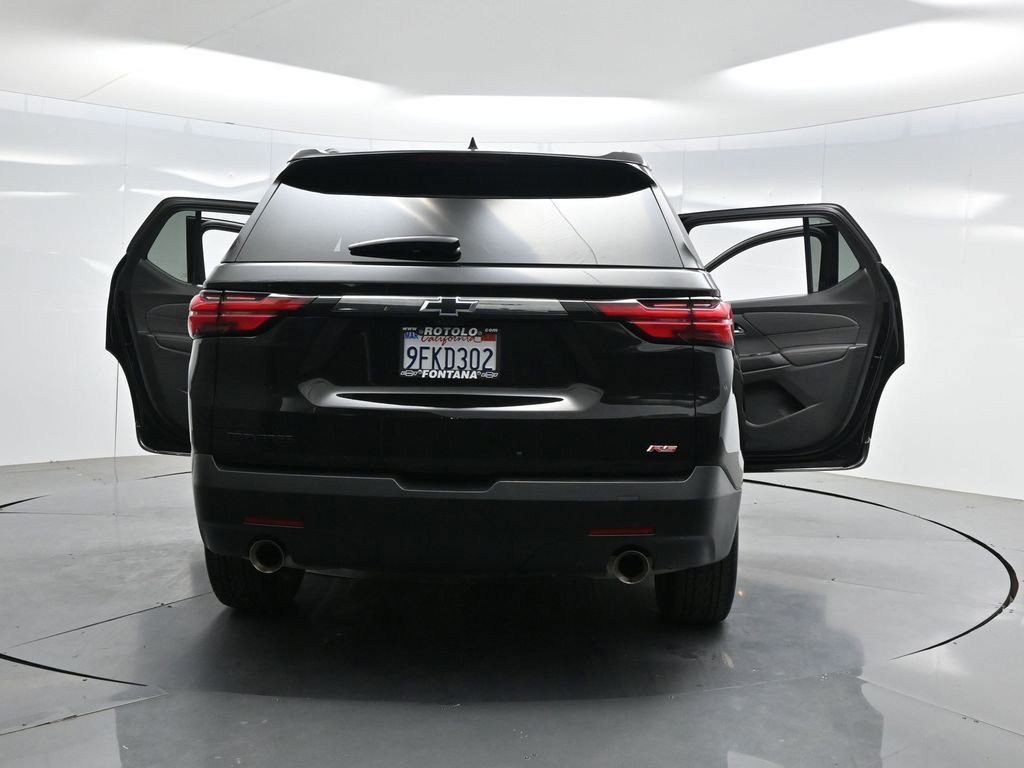 Used 2023 Chevrolet Traverse RS image 49