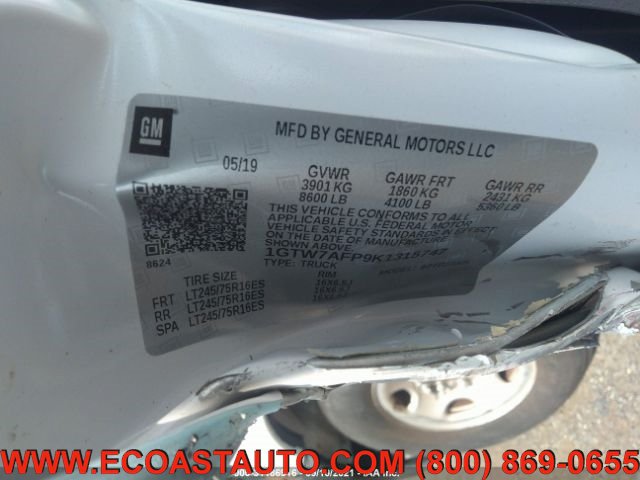 Used 2019 GMC Savana 2500 w/ Driver Convenience Package RWD image 10