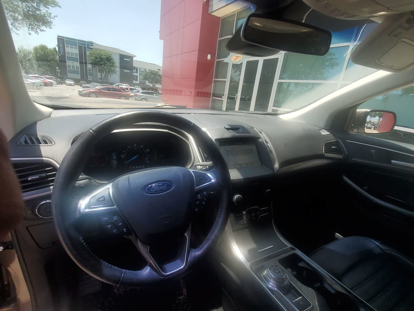 Used 2019 Ford Edge SEL w/ Equipment Group 201A FWD image 13