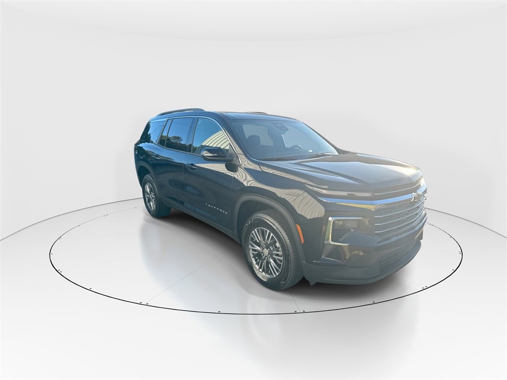 New 2026 Chevrolet Traverse LT image 2