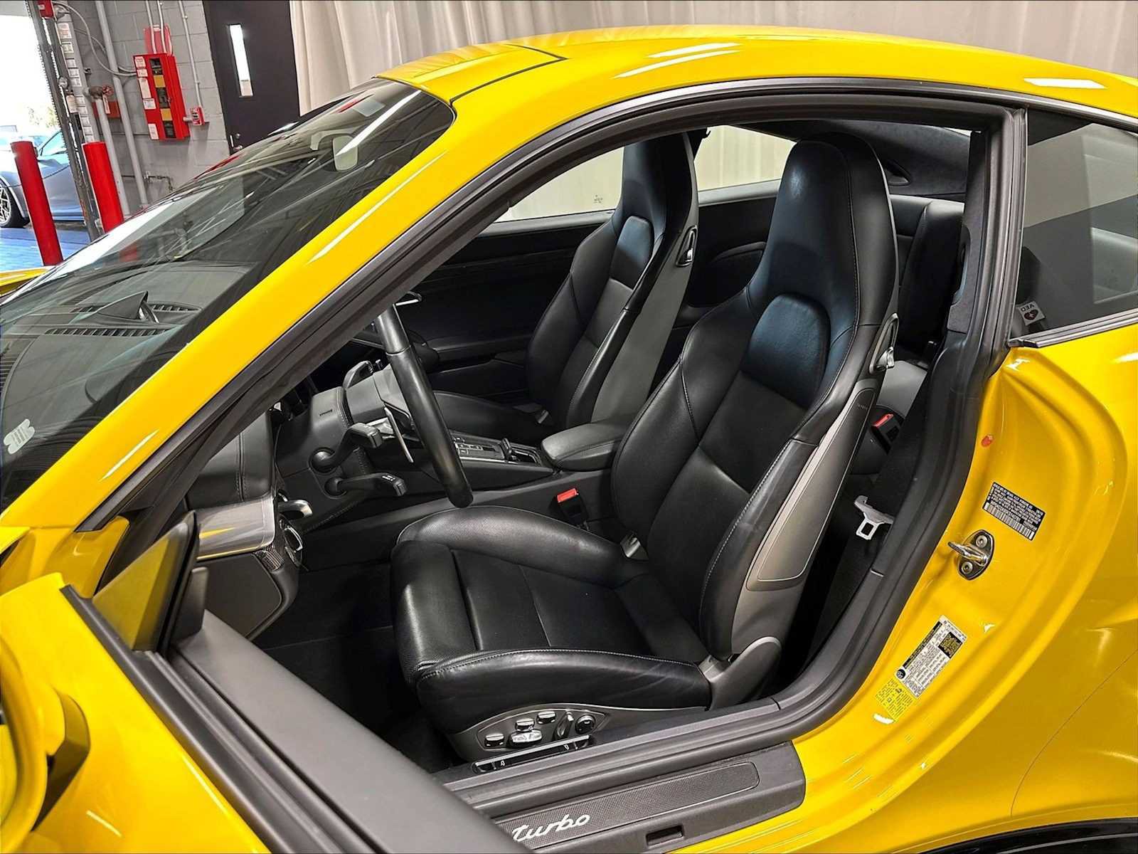 Used 2019 Porsche 911 Turbo AWD/4WD image 8