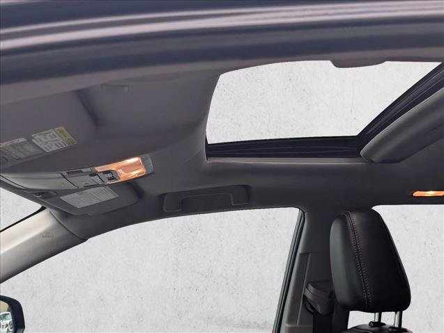 Used 2019 Toyota Highlander SE FWD image 15