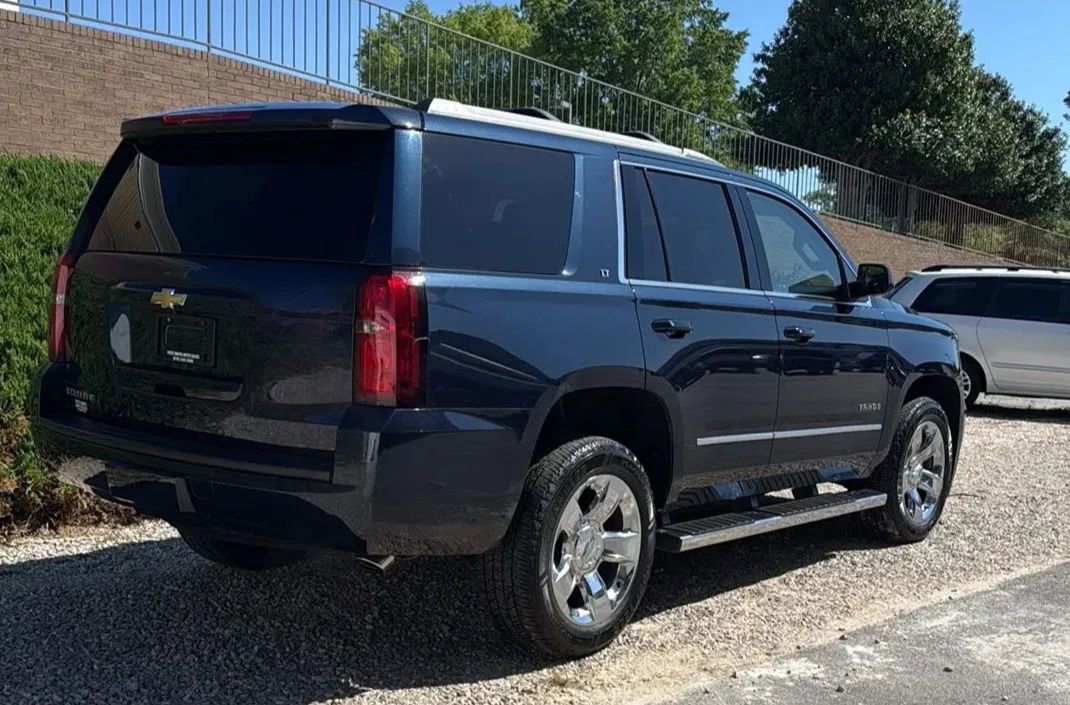 Used 2019 Chevrolet Tahoe LT w/ LT Signature Package AWD/4WD image 7