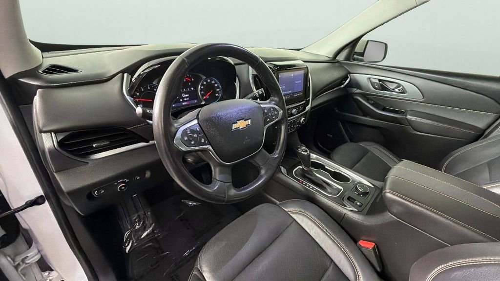 Used 2020 Chevrolet Traverse Premier FWD image 18