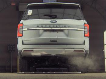 Used 2024 Ford Expedition Limited image 11