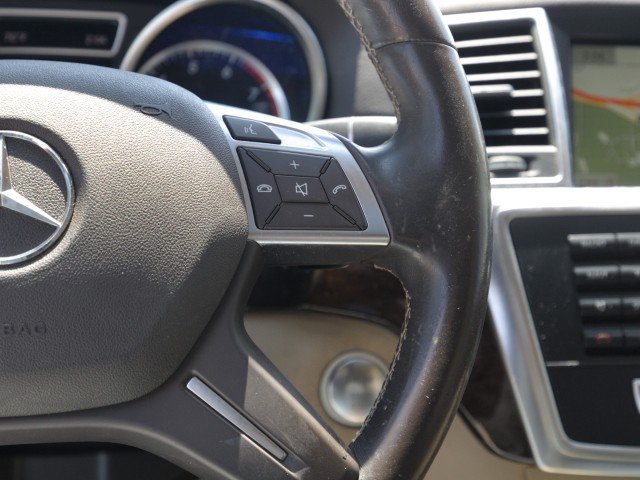 Used 2015 Mercedes-Benz GL 450 4MATIC image 21