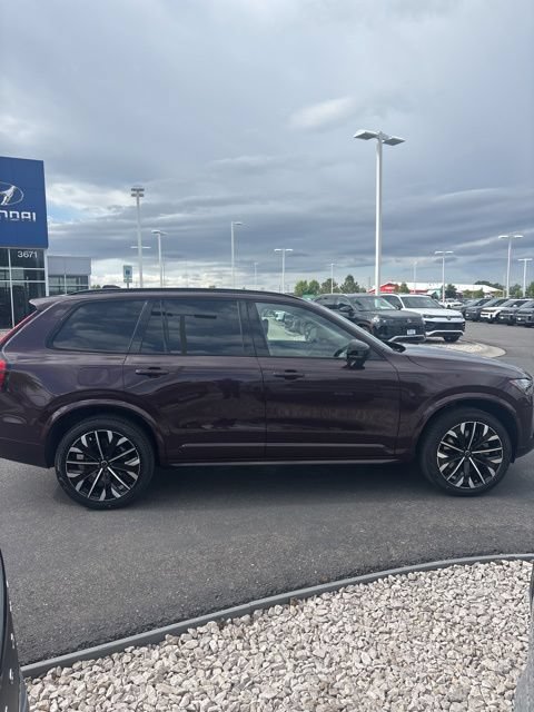 New 2026 Volvo XC90 T8 Ultra w/ Lounge Package AWD/4WD image 2