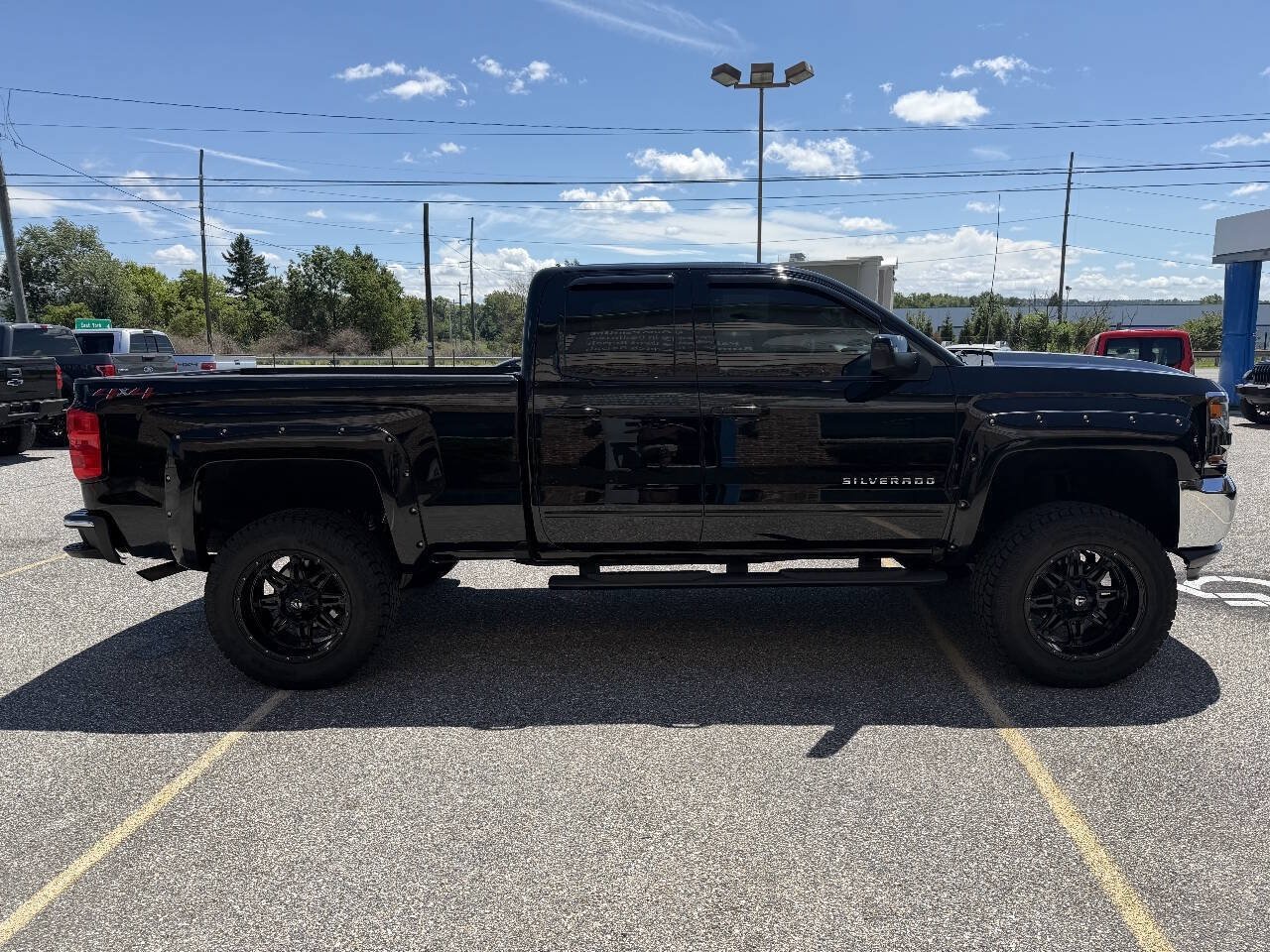 Used 2018 Chevrolet Silverado 1500 LT AWD/4WD image 8