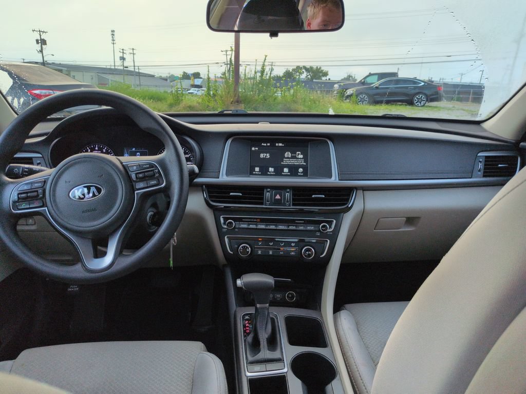 Used 2018 Kia Optima LX w/ Convenience Package FWD image 13