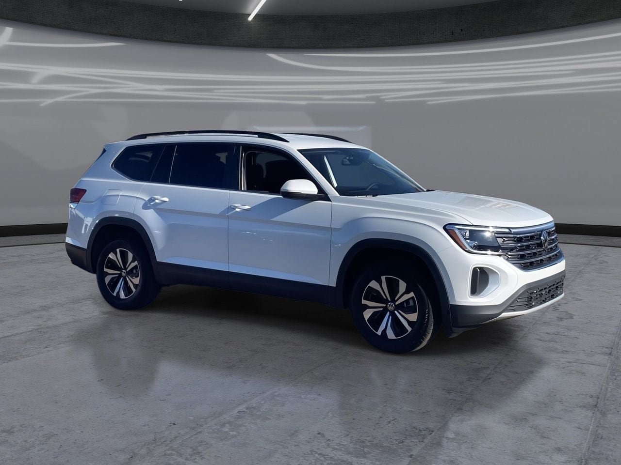 New 2026 Volkswagen Atlas SE FWD image 2