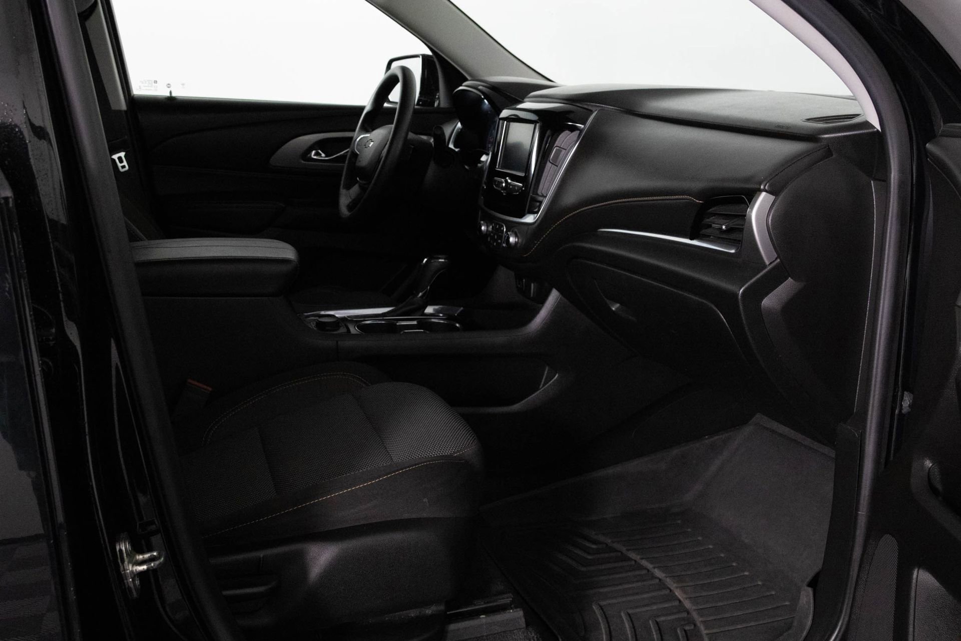 Used 2019 Chevrolet Traverse LS image 36