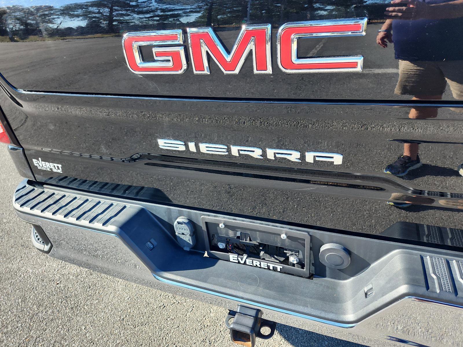 Certified 2022 GMC Sierra 1500 SLE image 5