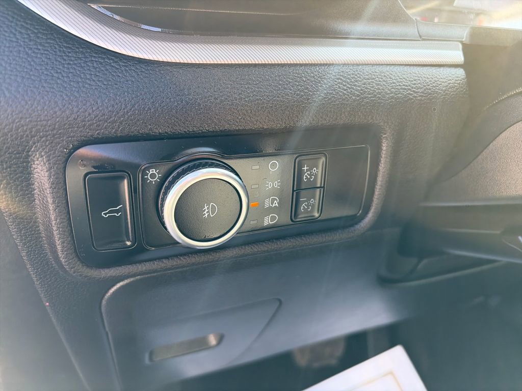 Used 2023 Ford Explorer XLT w/ Equipment Group 202A image 17