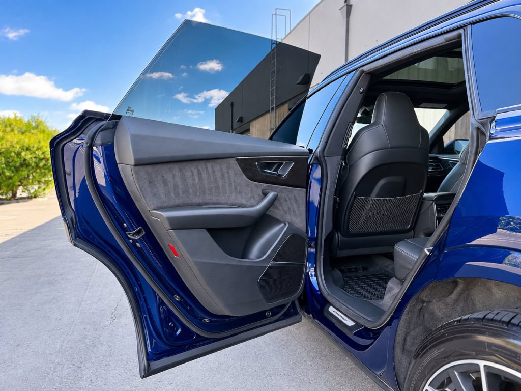 Used 2021 Audi SQ8 Premium Plus w/ SQ8 Black Optic Package AWD/4WD image 12