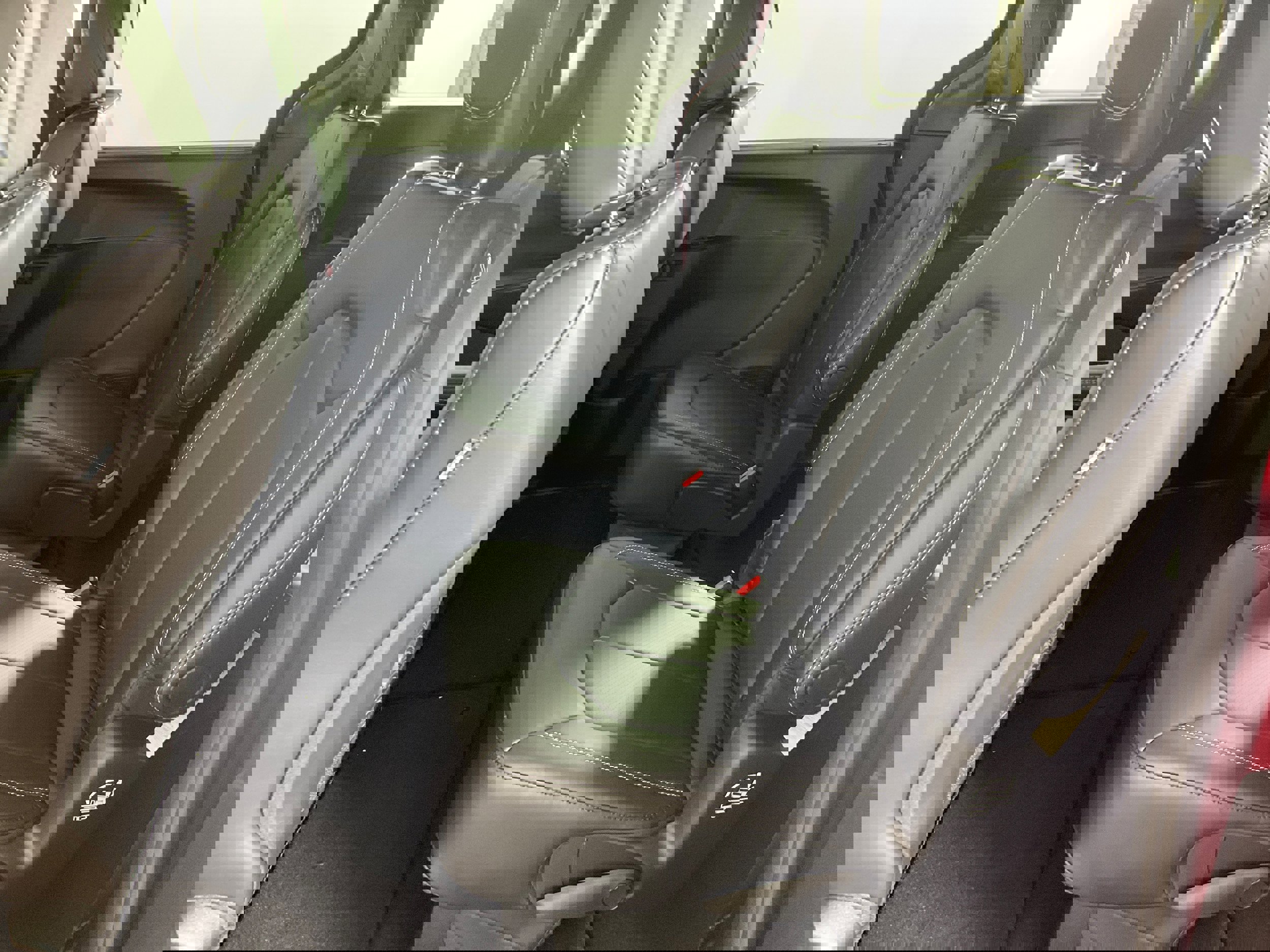 New 2026 Chrysler Voyager LX image 9