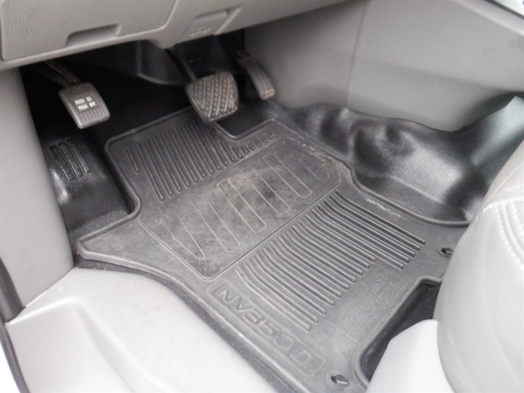 Used 2019 Nissan NV 3500 S RWD image 15