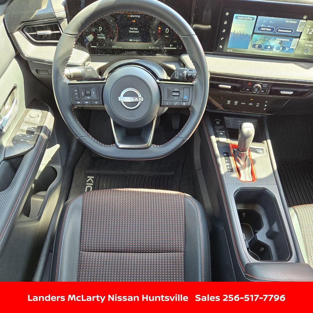 Used 2025 Nissan Kicks SR w/ Illumination Package image 15