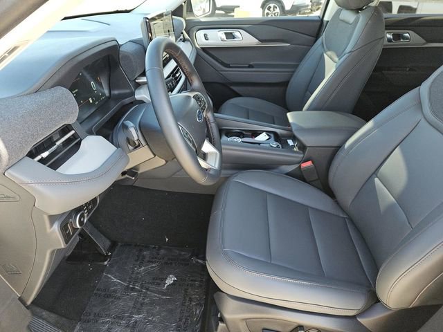 New 2026 Ford Explorer Active w/ Active Comfort Package image 17