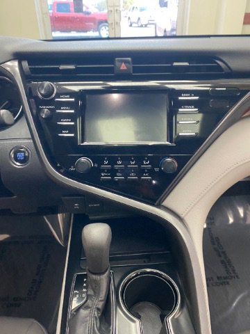 Used 2019 Toyota Camry LE w/ Convenience Package FWD image 26