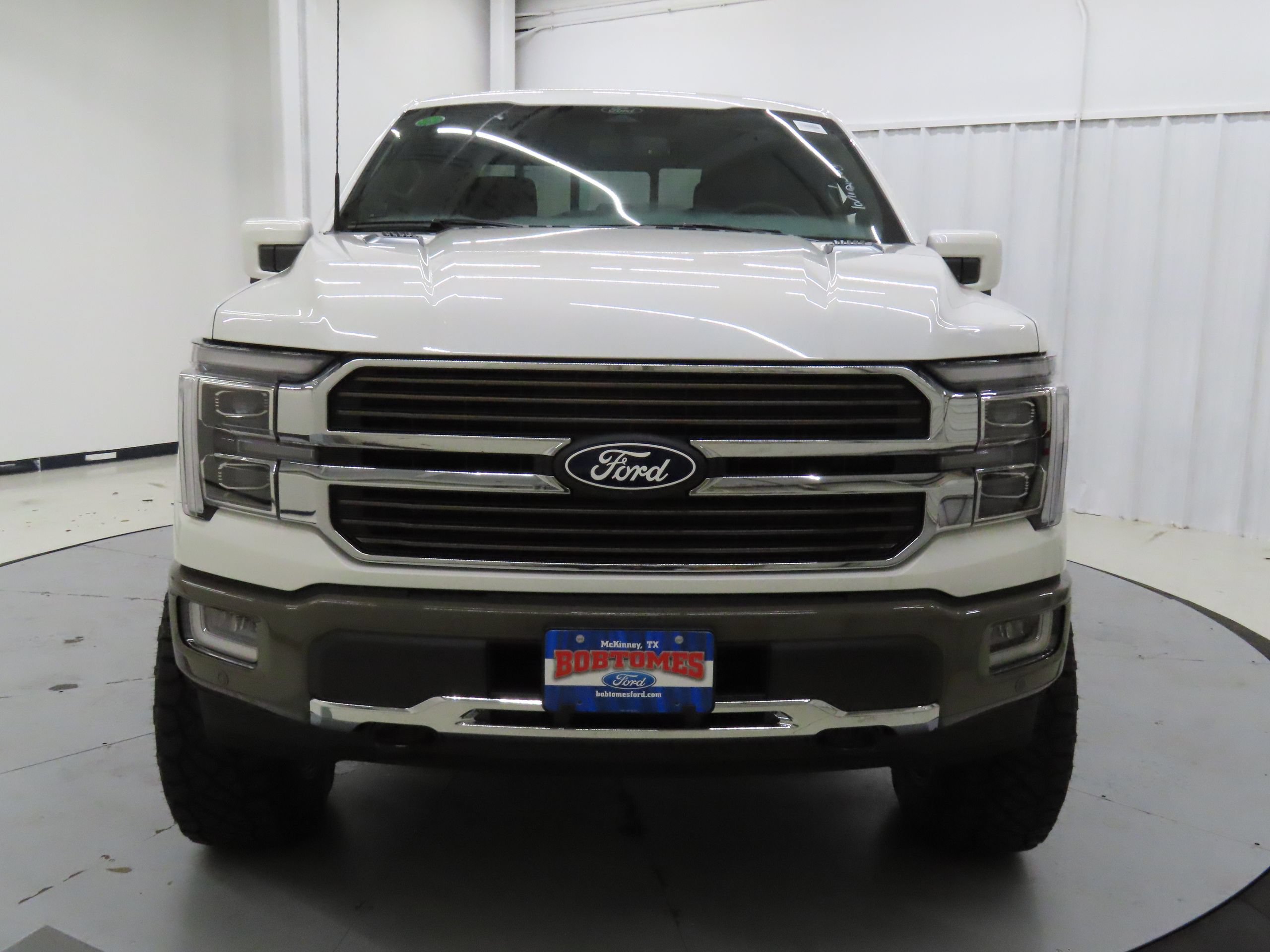 New 2025 Ford F150 King Ranch w/ FX4 Off-Road Package AWD/4WD image 9
